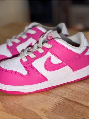 Nike Kids Hot Pink and White Low-Court Sneakers Size 8C